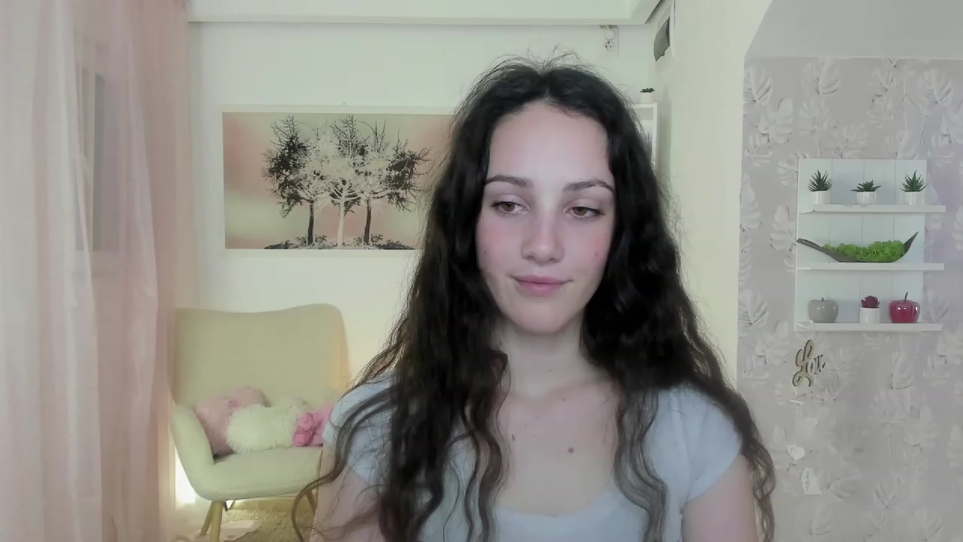 Gallery image thumbnail from Sophie_Rain18's myfreecams stream on, 05/11/2023, 17:16 image 4 of 20