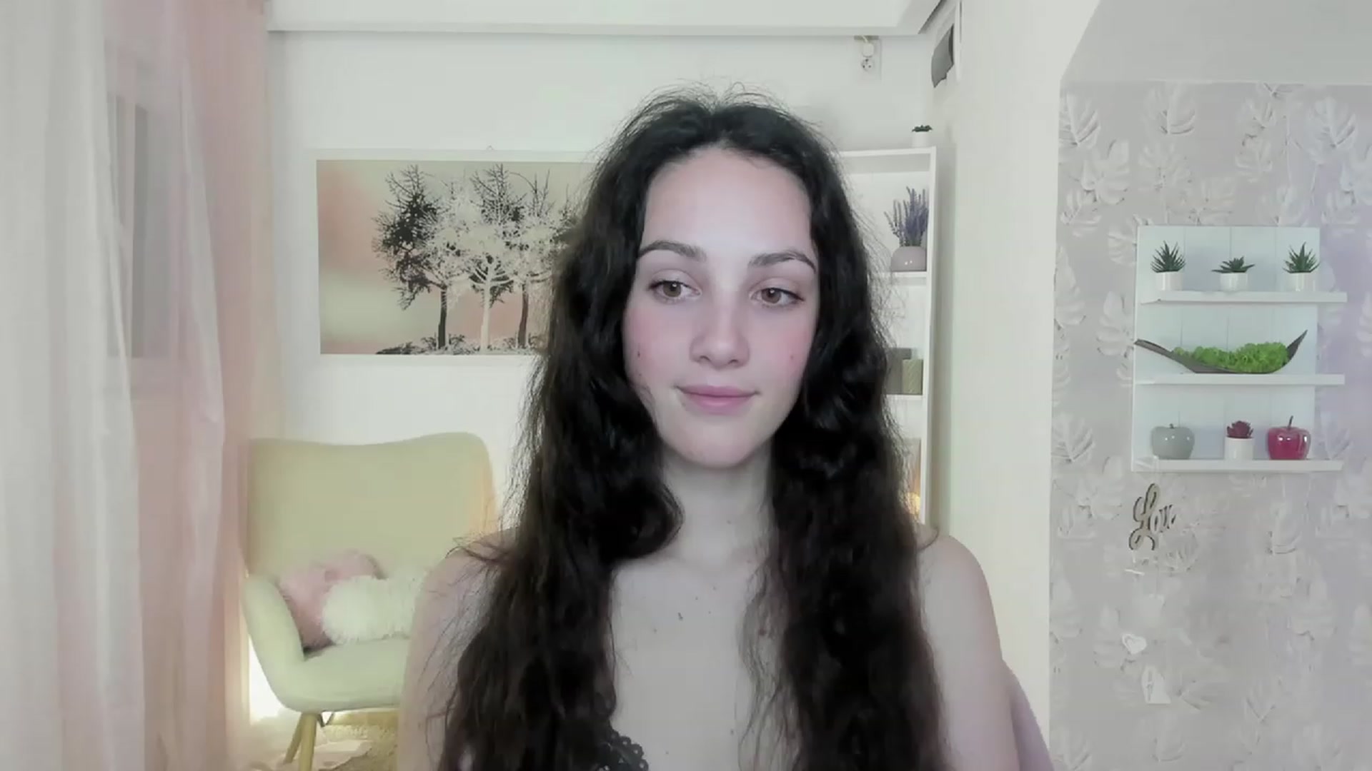 Gallery image thumbnail from Sophie_Rain18's myfreecams stream on, 05/11/2023, 17:16 image 12 of 20