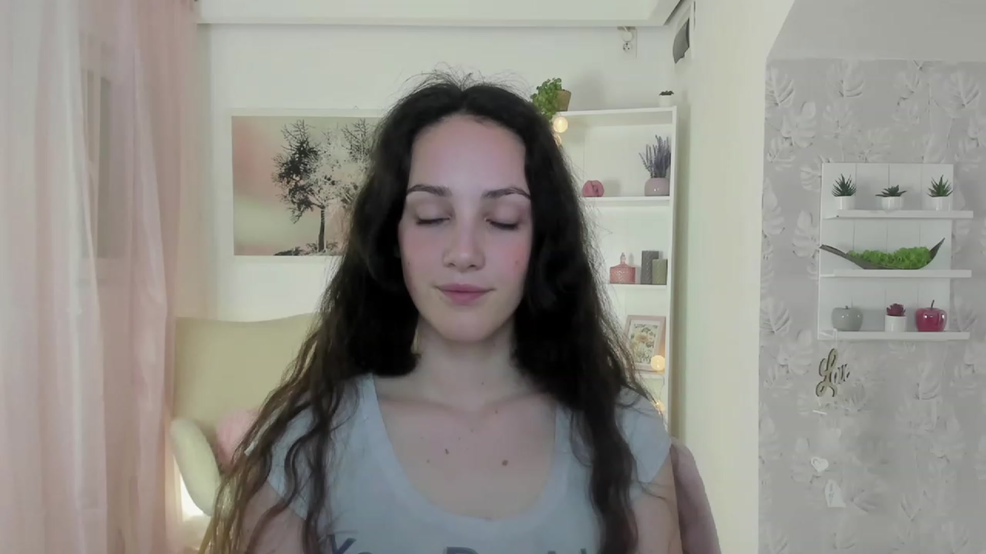 Gallery image thumbnail from Sophie_Rain18's myfreecams stream on, 05/11/2023, 18:10 image 20 of 20