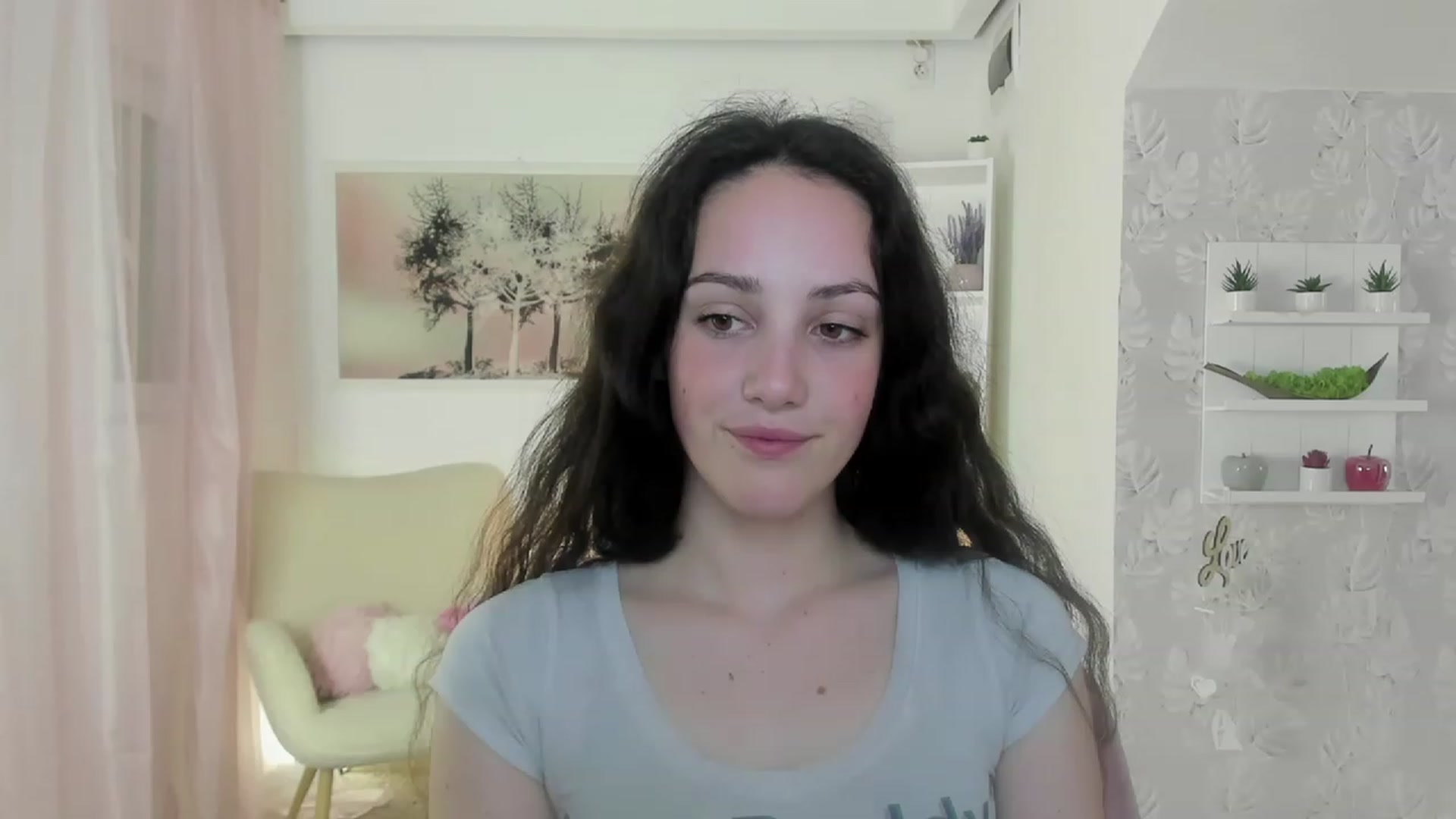 Gallery image thumbnail from Sophie_Rain18's myfreecams stream on, 05/11/2023, 18:10 image 4 of 20