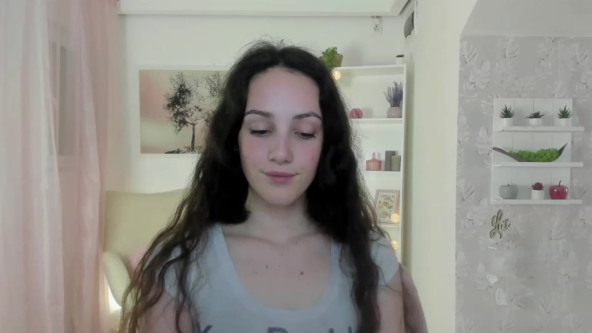 Gallery image thumbnail from Sophie_Rain18's myfreecams stream on, 05/11/2023, 18:10 image 16 of 20