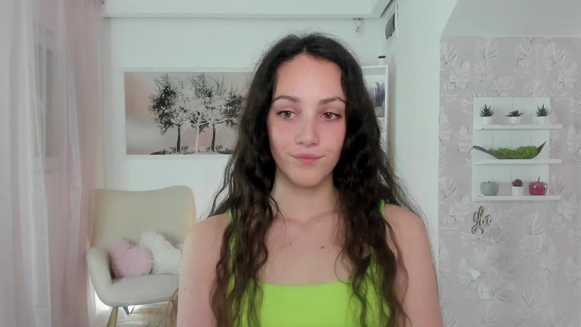 Gallery image thumbnail from Sophie_Rain18's myfreecams stream on, 05/15/2023, 14:58 image 2 of 20