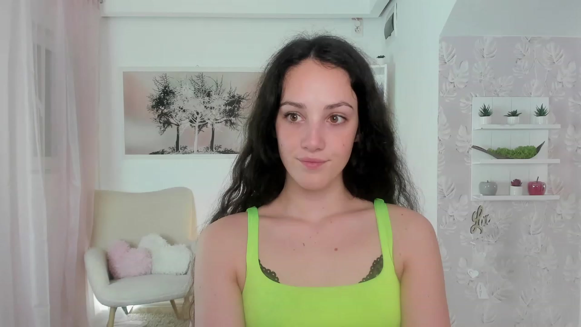 Gallery image thumbnail from Sophie_Rain18's myfreecams stream on, 05/15/2023, 15:58 image 7 of 20