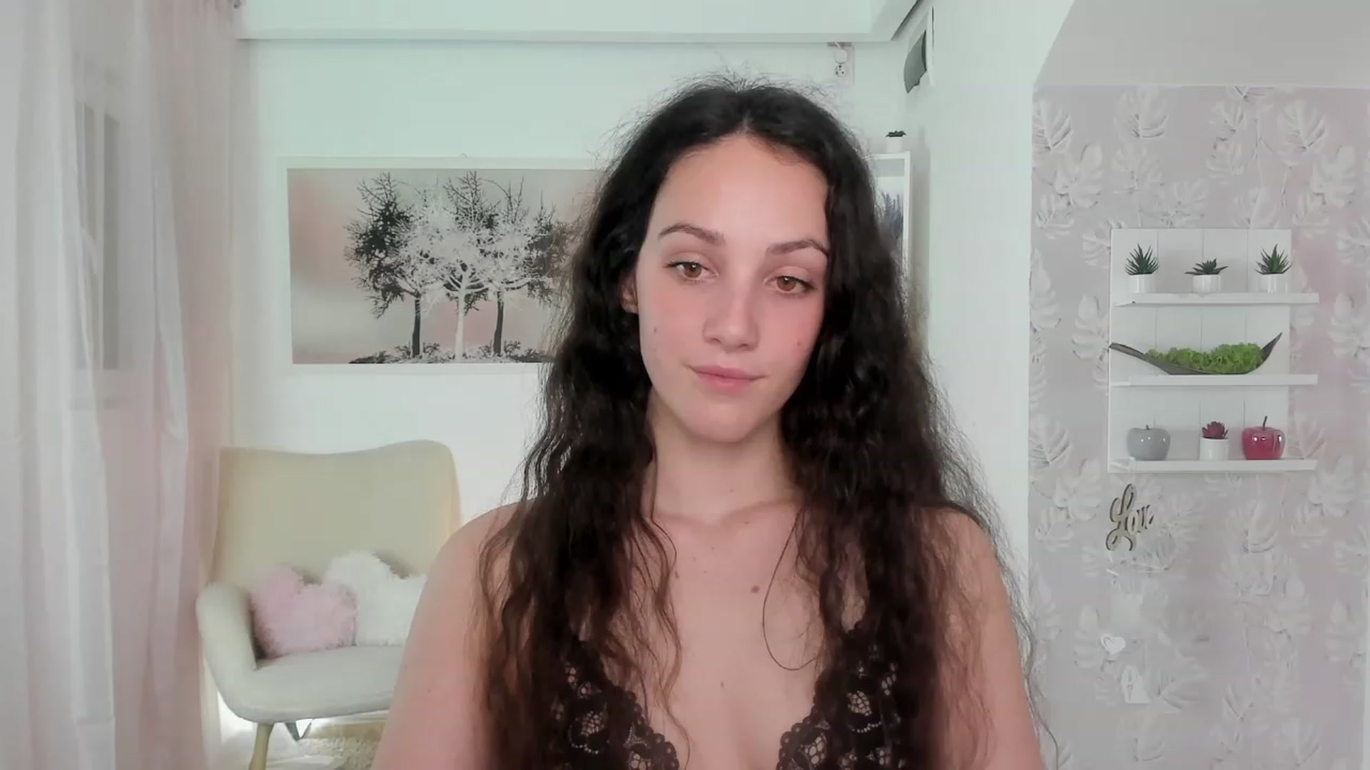 Gallery image thumbnail from Sophie_Rain18's myfreecams stream on, 05/15/2023, 17:55 image 8 of 20
