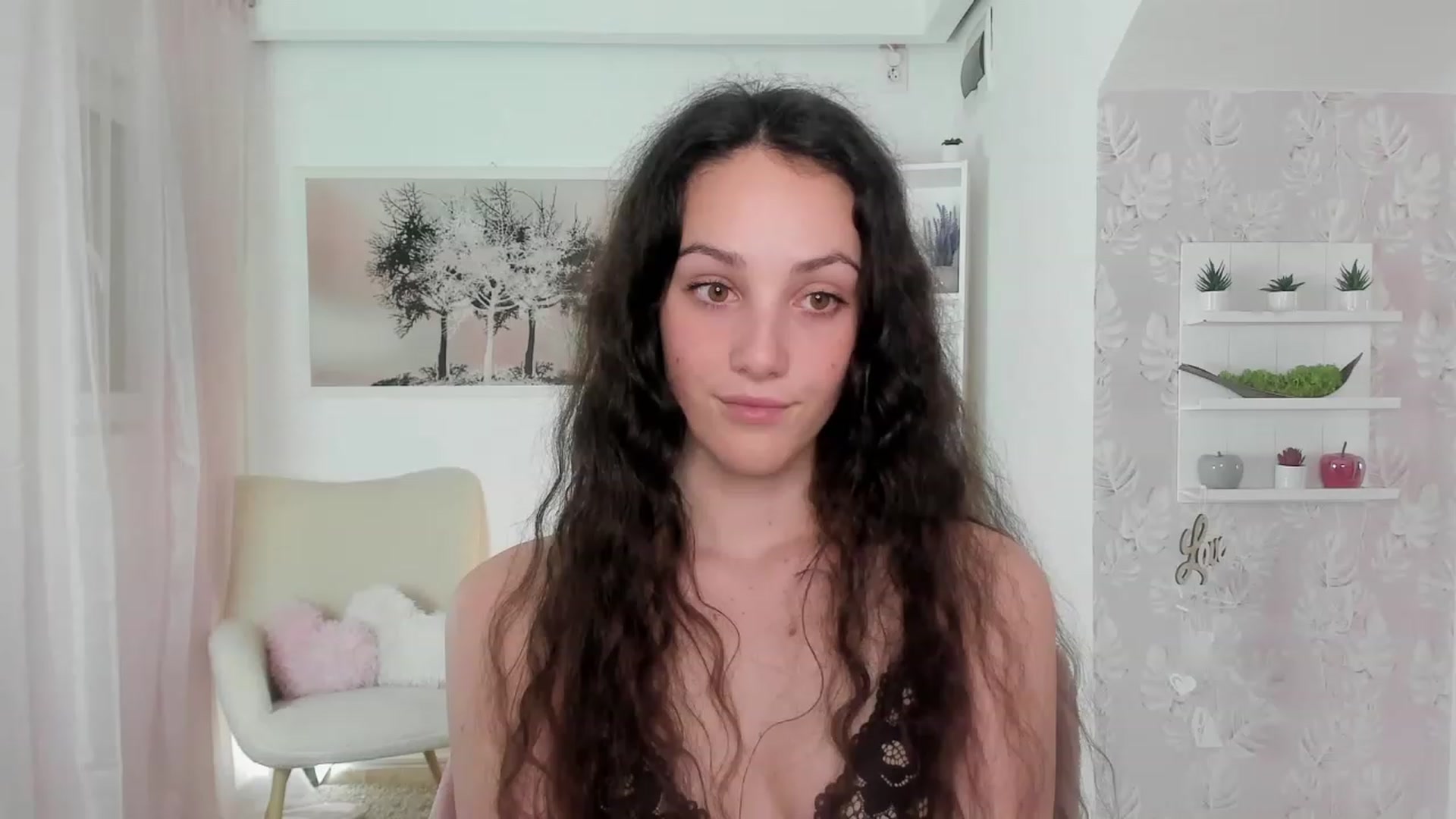 Gallery image thumbnail from Sophie_Rain18's myfreecams stream on, 05/15/2023, 17:55 image 12 of 20