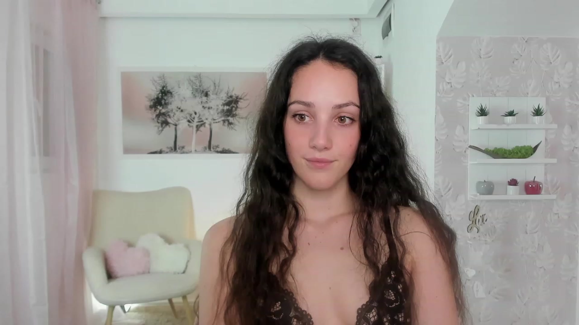 Gallery image thumbnail from Sophie_Rain18's myfreecams stream on, 05/15/2023, 17:55 image 5 of 20
