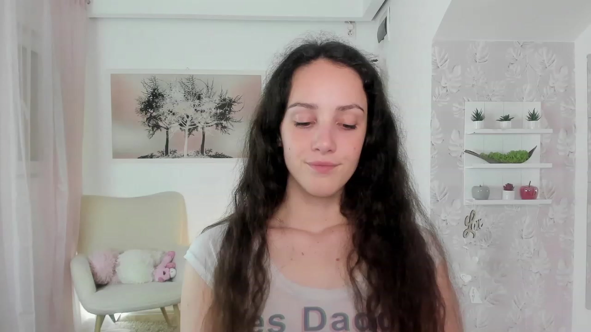 Gallery image thumbnail from Sophie_Rain18's myfreecams stream on, 05/16/2023, 17:11 image 6 of 20