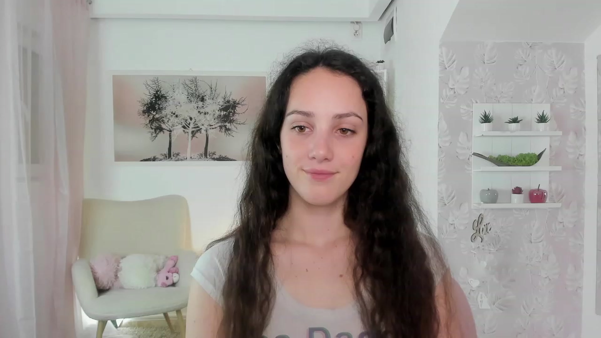 Gallery image thumbnail from Sophie_Rain18's myfreecams stream on, 05/16/2023, 17:11 image 5 of 20
