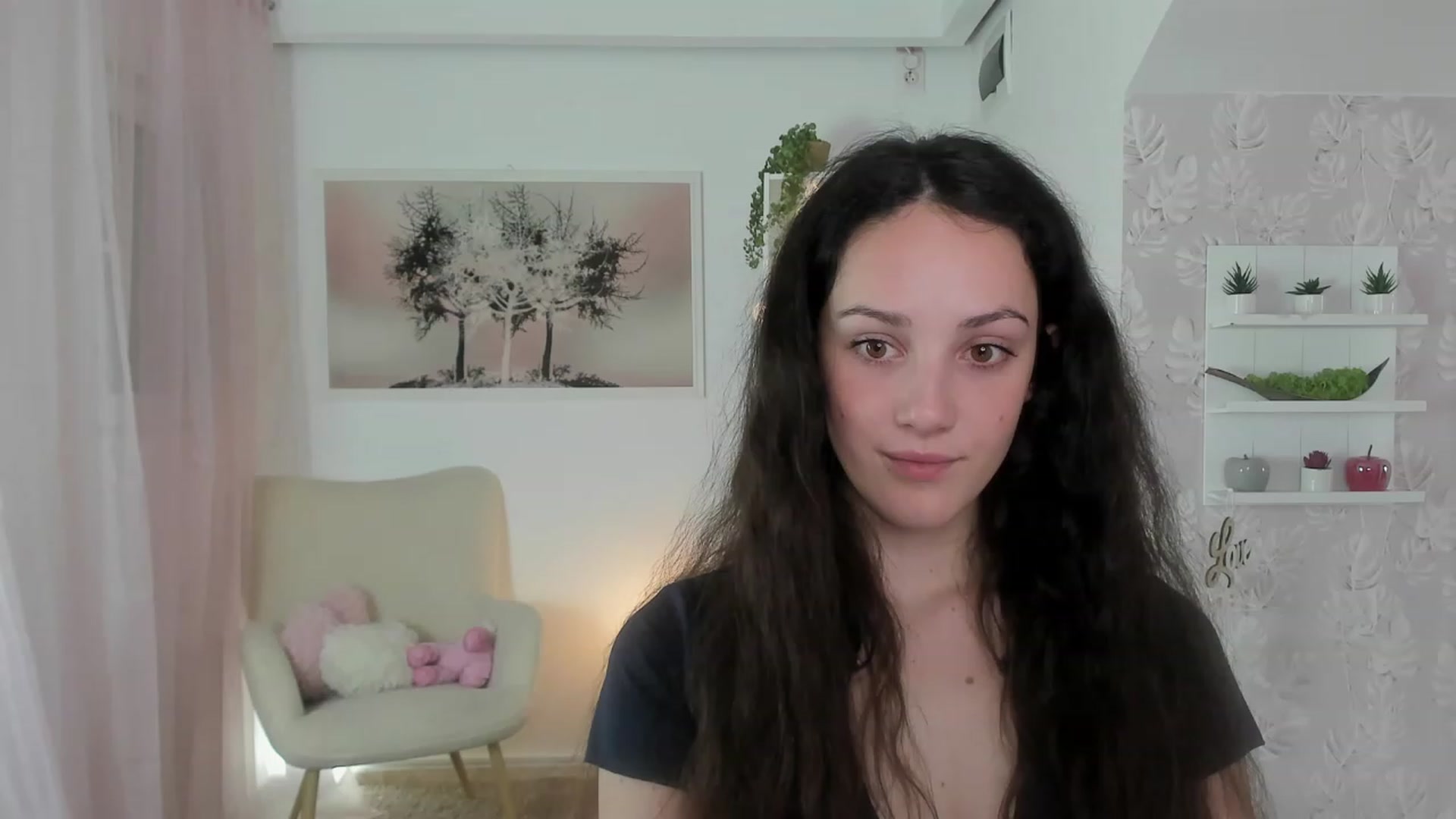 Gallery image thumbnail from Sophie_Rain18's myfreecams stream on, 05/23/2023, 14:04 image 18 of 20