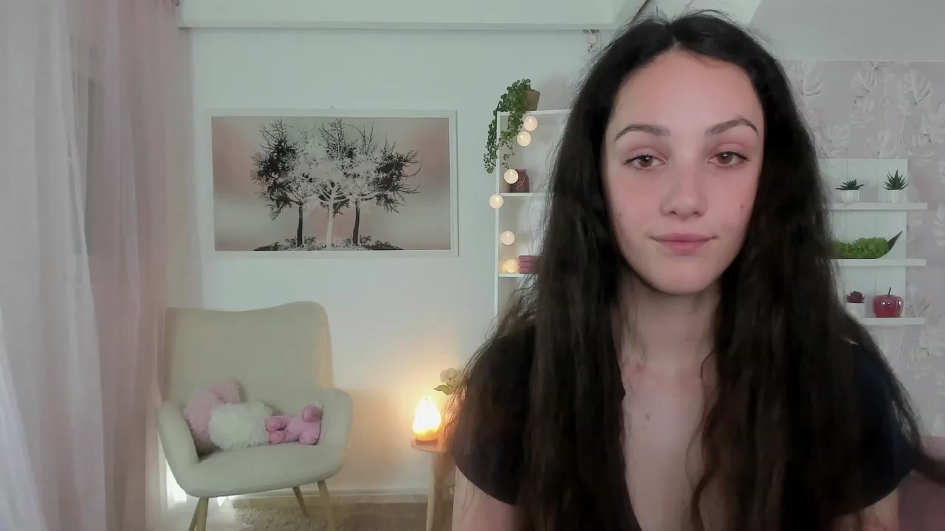 Gallery image thumbnail from Sophie_Rain18's myfreecams stream on, 05/23/2023, 14:04 image 7 of 20