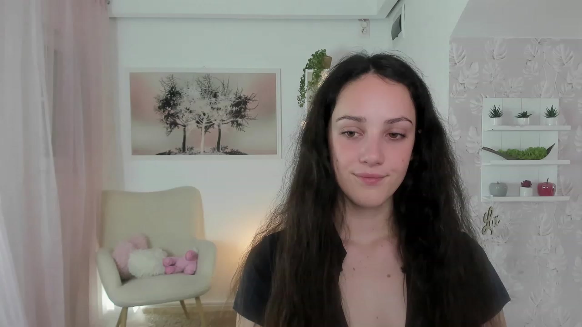 Gallery image thumbnail from Sophie_Rain18's myfreecams stream on, 05/23/2023, 14:04 image 14 of 20