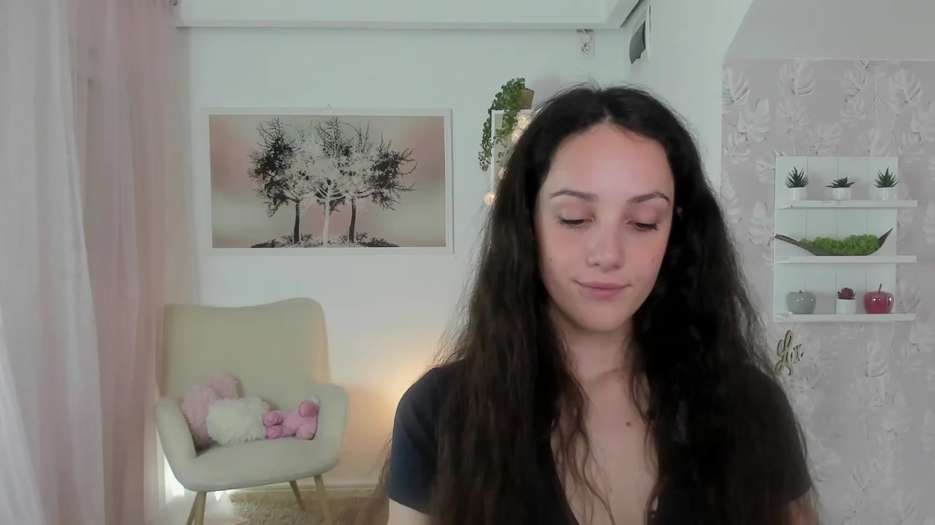 Gallery image thumbnail from Sophie_Rain18's myfreecams stream on, 05/23/2023, 14:04 image 20 of 20