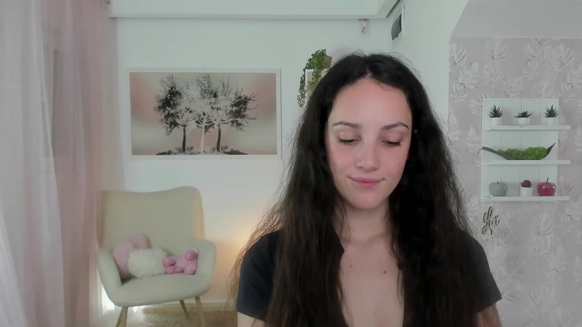 Gallery image thumbnail from Sophie_Rain18's myfreecams stream on, 05/23/2023, 14:04 image 16 of 20