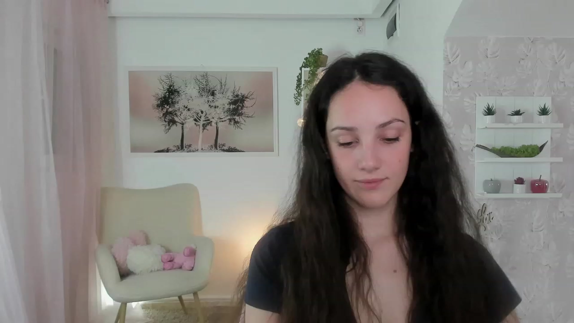 Gallery image thumbnail from Sophie_Rain18's myfreecams stream on, 05/23/2023, 14:04 image 19 of 20