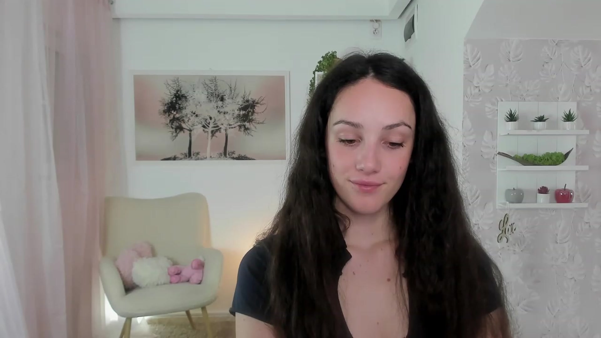 Gallery image thumbnail from Sophie_Rain18's myfreecams stream on, 05/23/2023, 15:22 image 19 of 20