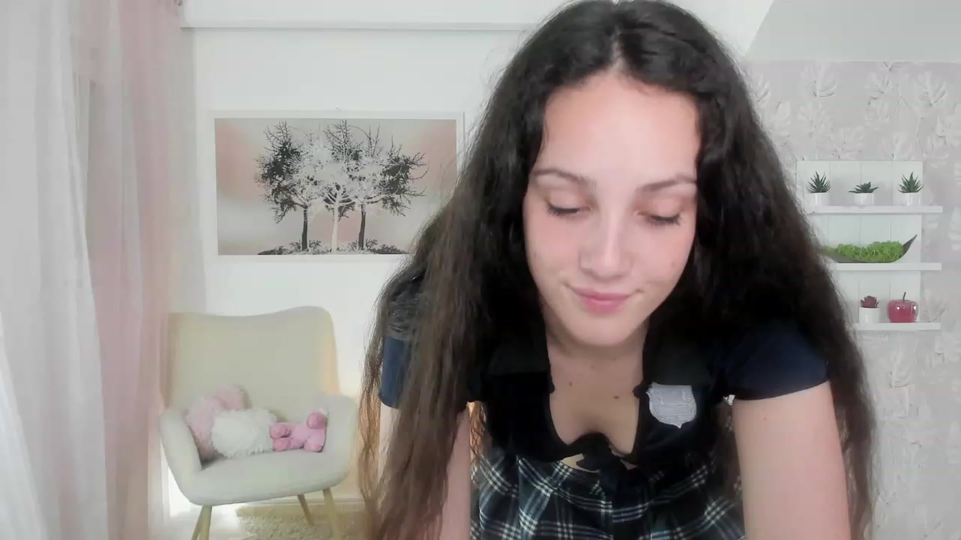 Gallery image thumbnail from Sophie_Rain18's myfreecams stream on, 05/23/2023, 15:22 image 7 of 20