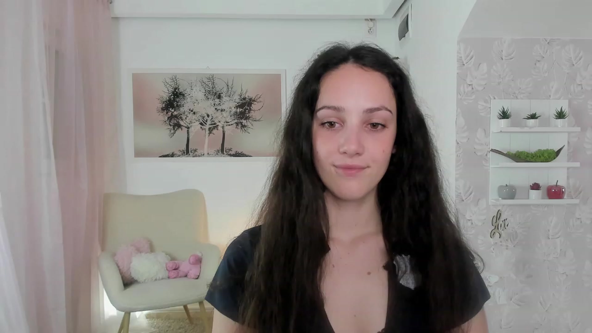Gallery image thumbnail from Sophie_Rain18's myfreecams stream on, 05/23/2023, 15:22 image 3 of 20