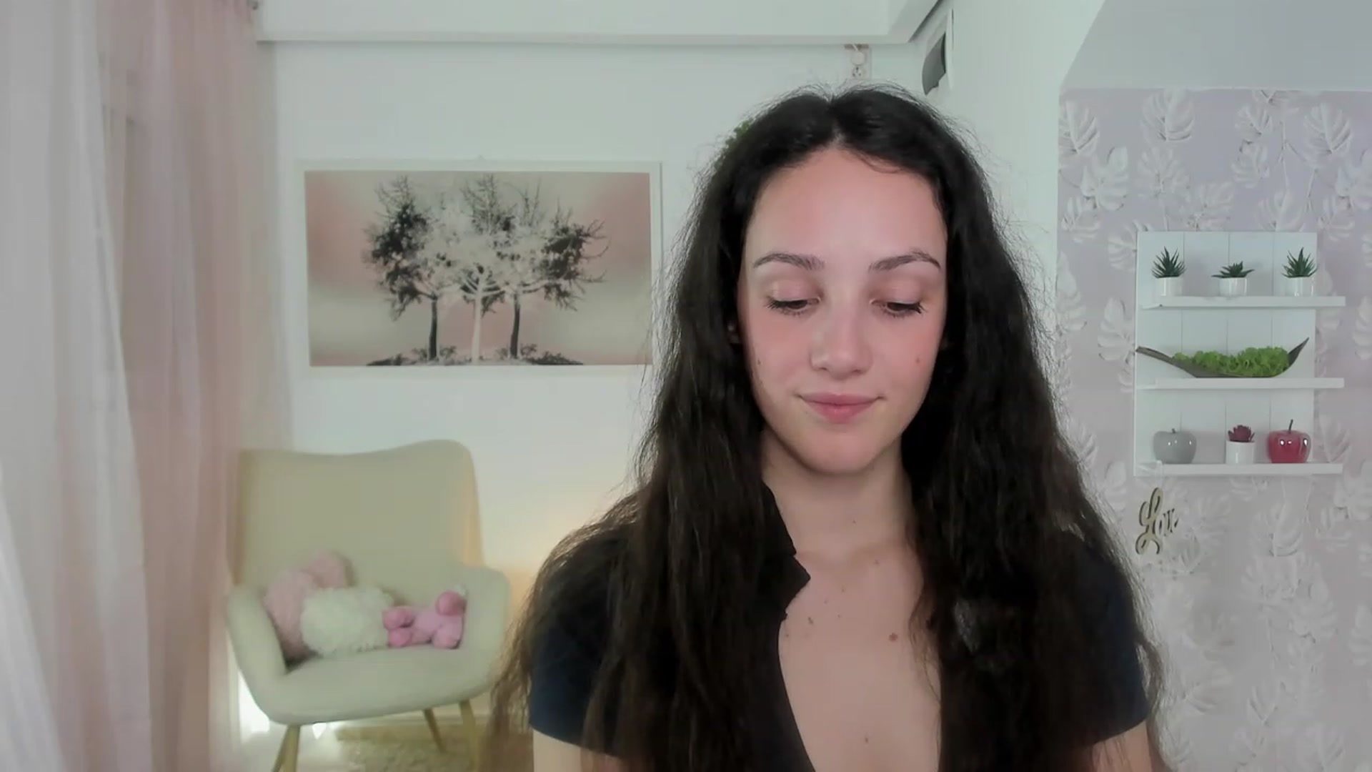 Gallery image thumbnail from Sophie_Rain18's myfreecams stream on, 05/23/2023, 15:22 image 10 of 20