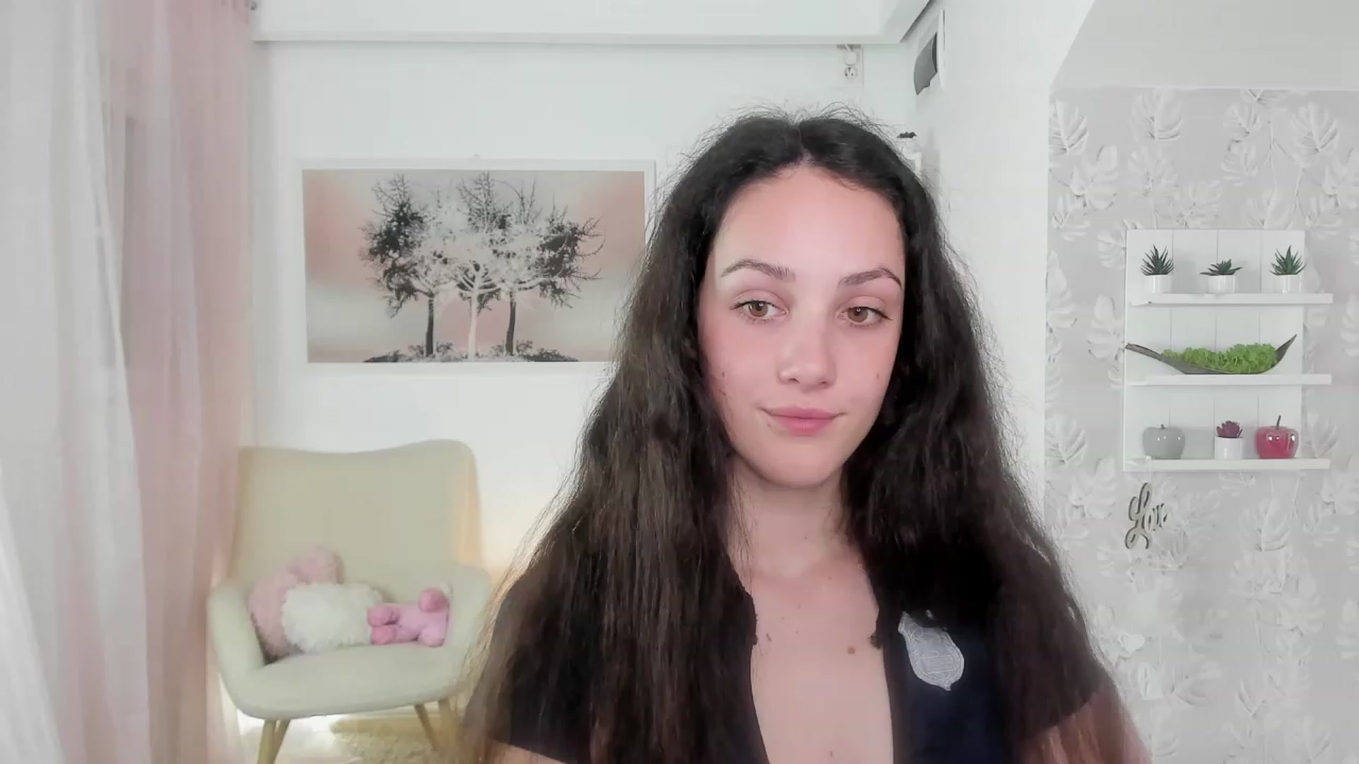 Gallery image thumbnail from Sophie_Rain18's myfreecams stream on, 05/23/2023, 16:20 image 19 of 20