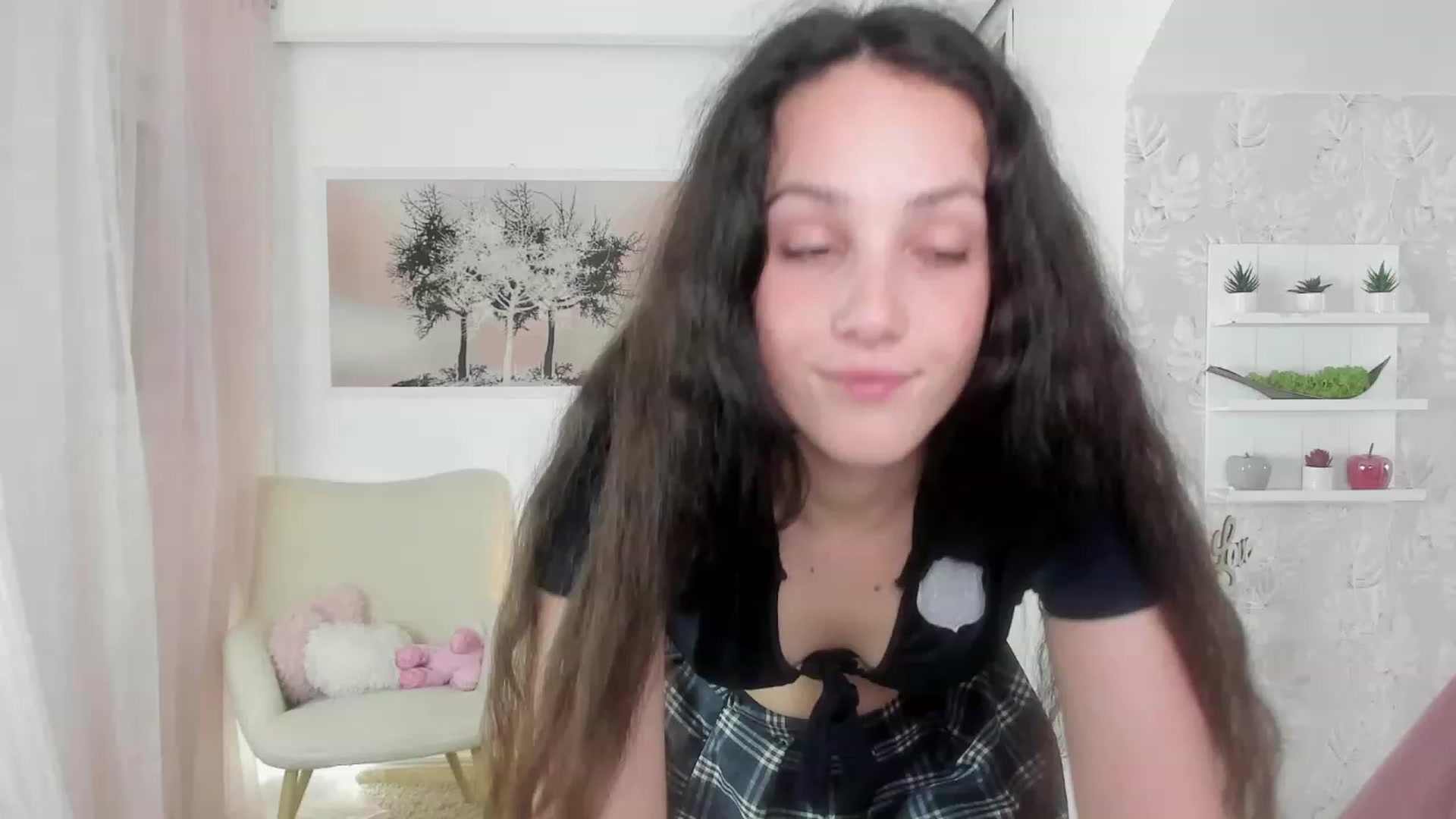 Gallery image thumbnail from Sophie_Rain18's myfreecams stream on, 05/23/2023, 16:20 image 16 of 20