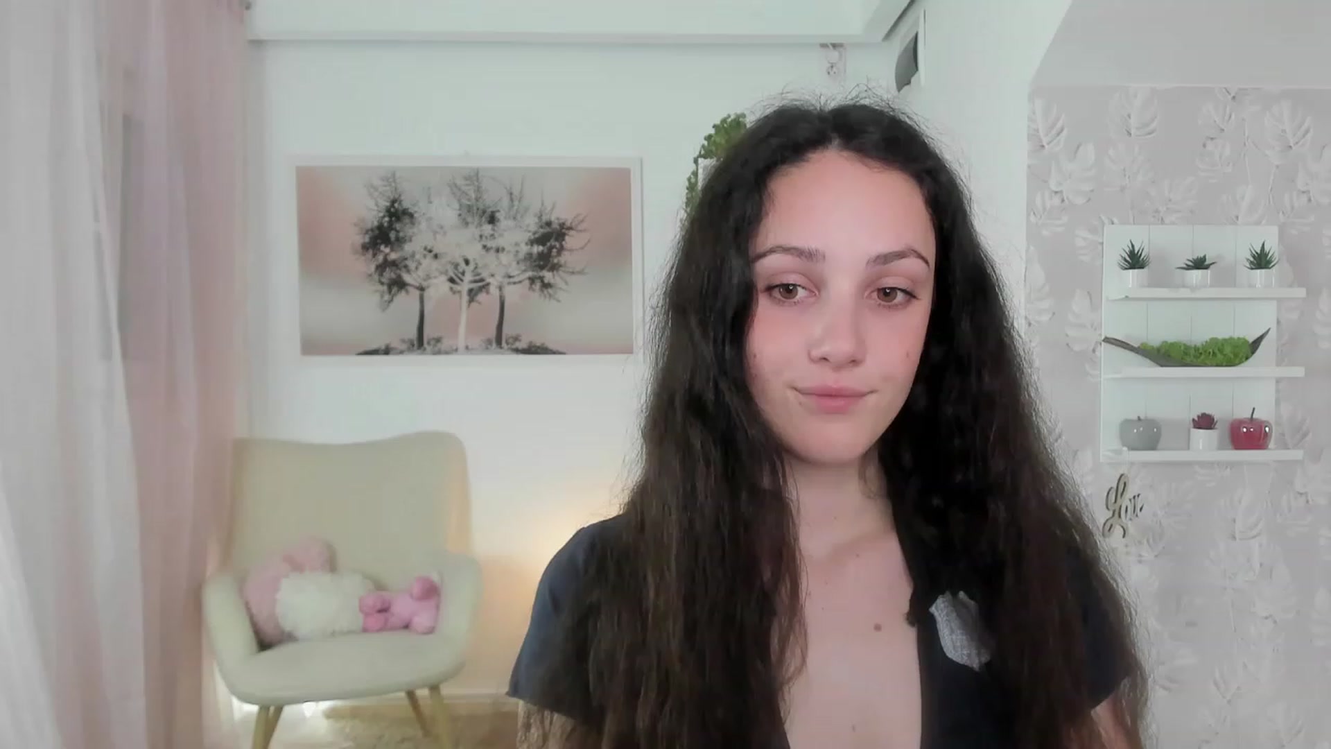 Gallery image thumbnail from Sophie_Rain18's myfreecams stream on, 05/23/2023, 16:20 image 3 of 20