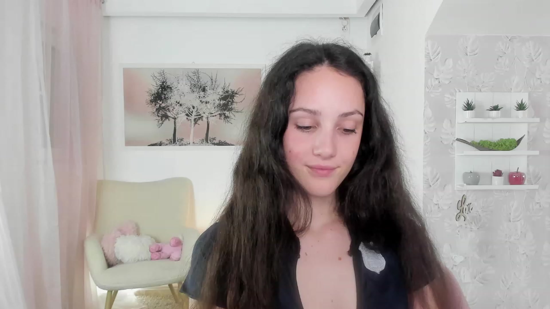 Gallery image thumbnail from Sophie_Rain18's myfreecams stream on, 05/23/2023, 16:20 image 18 of 20