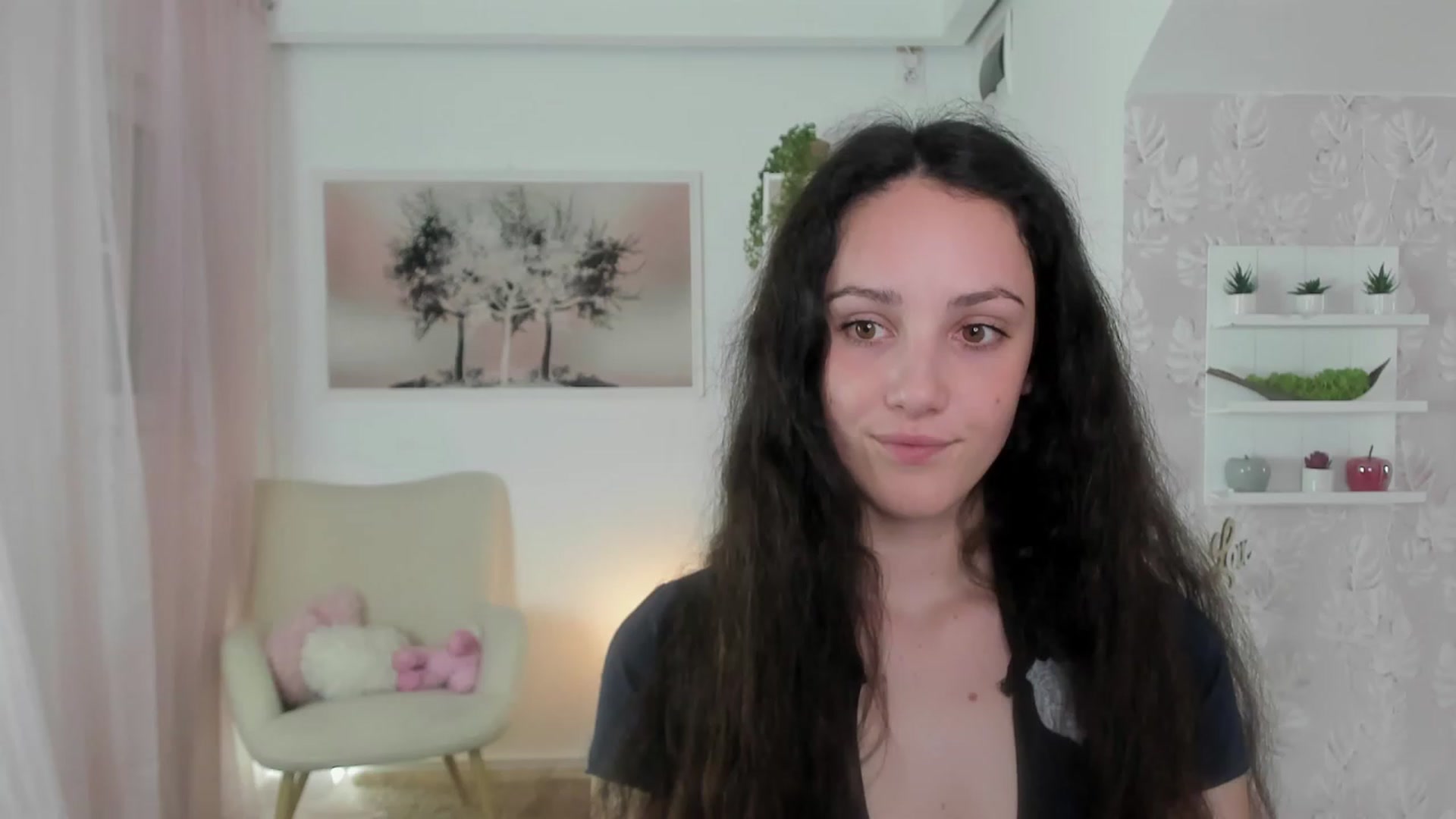 Gallery image thumbnail from Sophie_Rain18's myfreecams stream on, 05/23/2023, 16:20 image 7 of 20