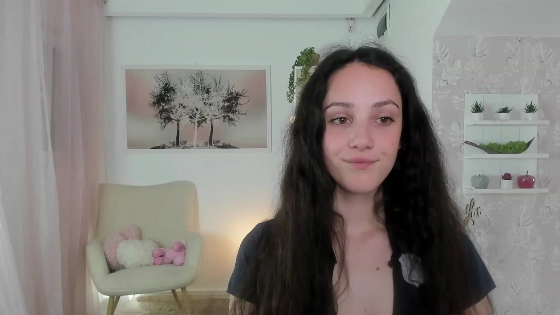 Gallery image thumbnail from Sophie_Rain18's myfreecams stream on, 05/23/2023, 16:20 image 8 of 20