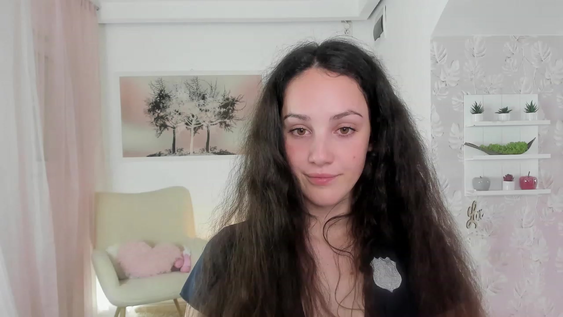 Gallery image thumbnail from Sophie_Rain18's myfreecams stream on, 05/23/2023, 17:22 image 5 of 20