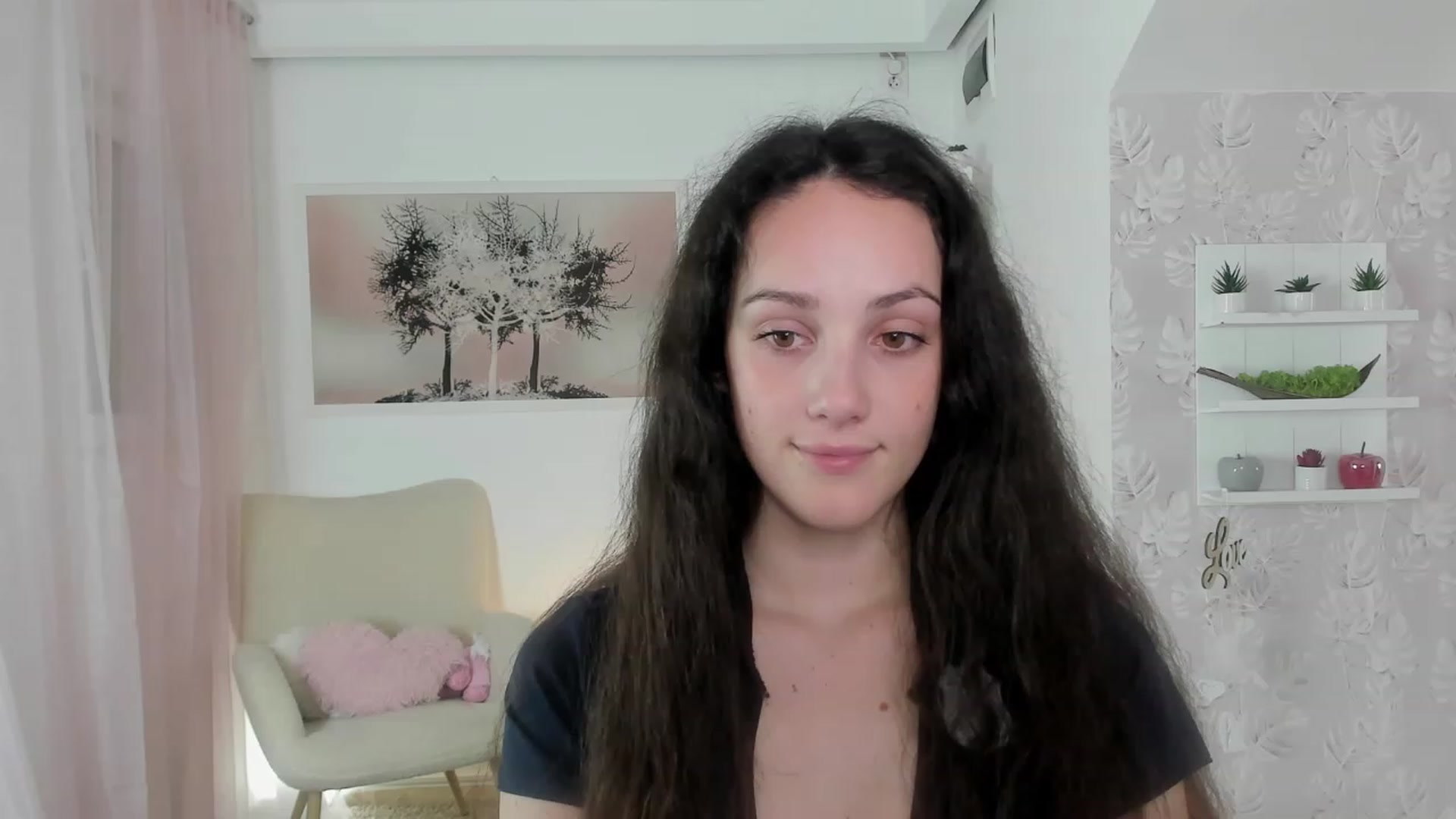 Gallery image thumbnail from Sophie_Rain18's myfreecams stream on, 05/23/2023, 17:22 image 17 of 20