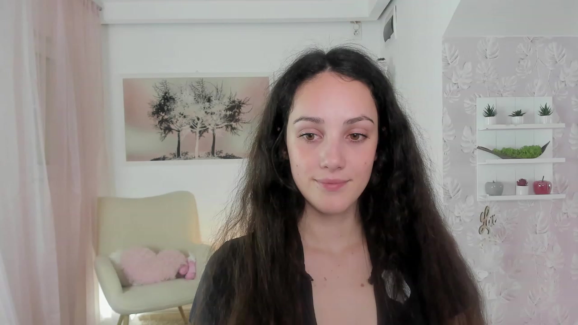 Gallery image thumbnail from Sophie_Rain18's myfreecams stream on, 05/23/2023, 17:22 image 9 of 20