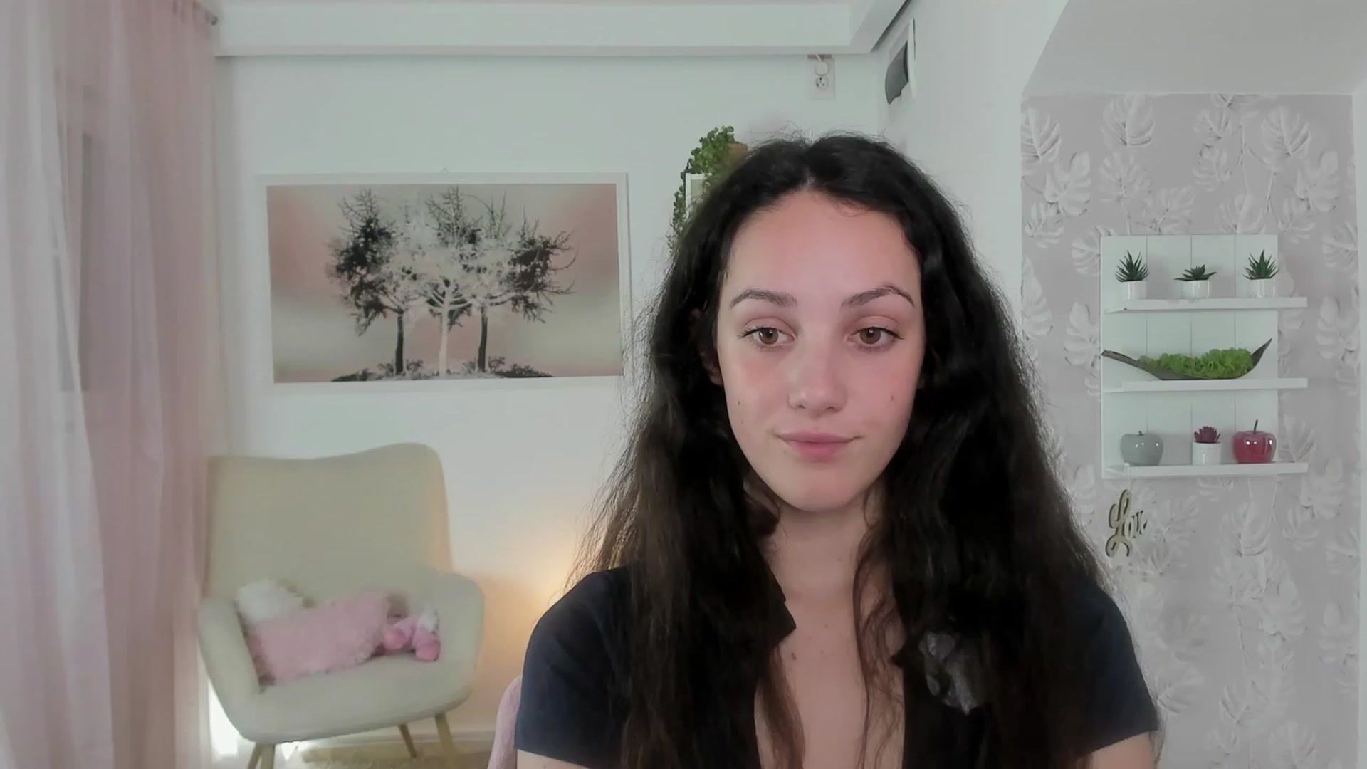 Gallery image thumbnail from Sophie_Rain18's myfreecams stream on, 05/23/2023, 18:07 image 19 of 20
