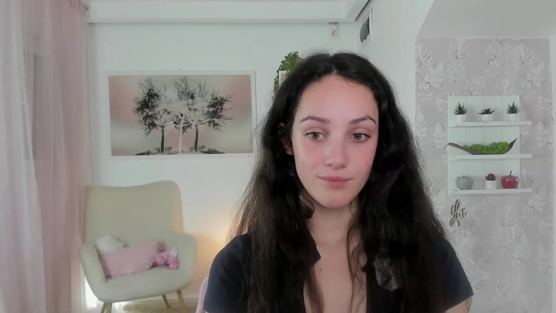 Gallery image thumbnail from Sophie_Rain18's myfreecams stream on, 05/23/2023, 18:07 image 18 of 20