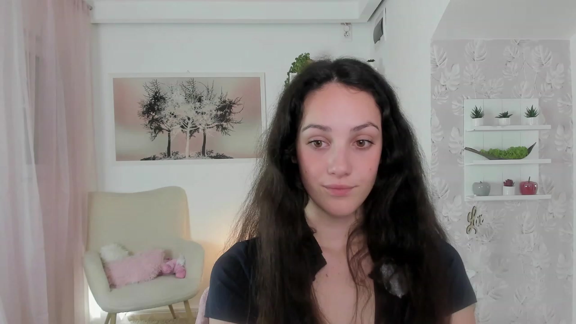 Gallery image thumbnail from Sophie_Rain18's myfreecams stream on, 05/23/2023, 18:07 image 20 of 20