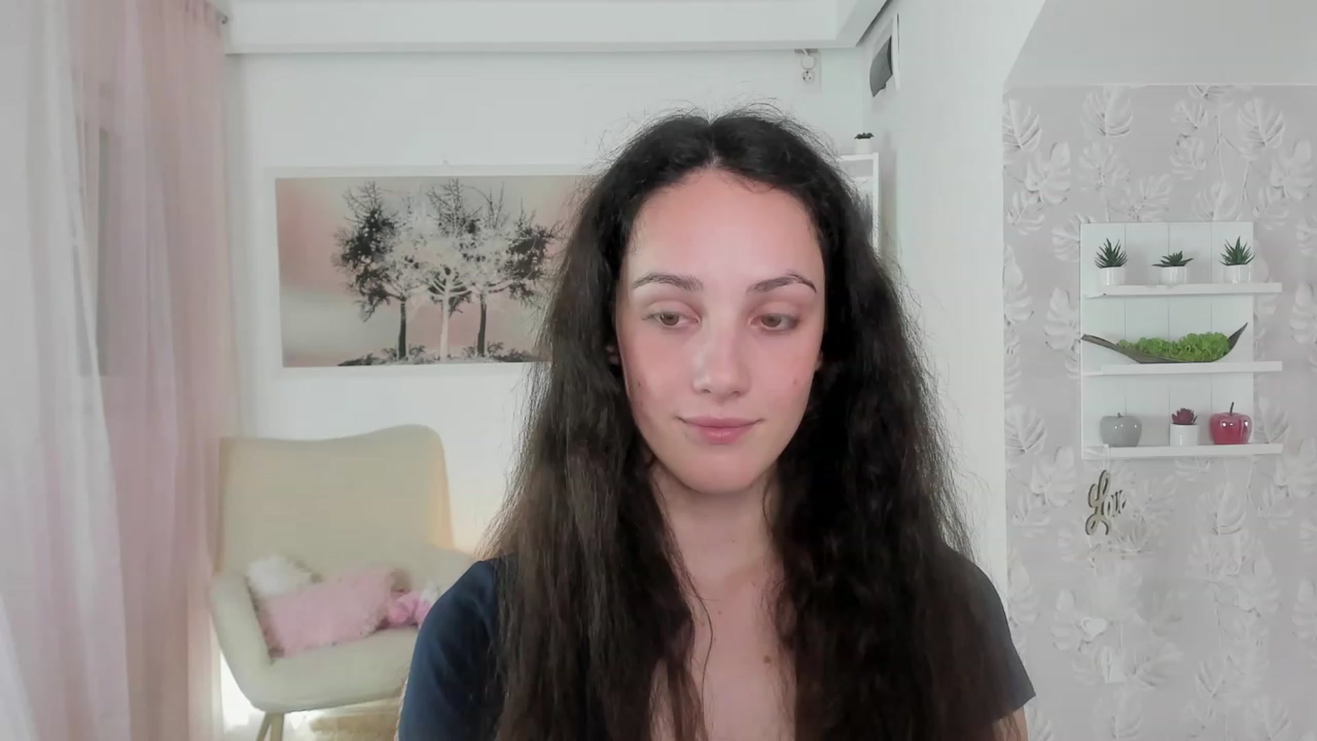 Gallery image thumbnail from Sophie_Rain18's myfreecams stream on, 05/23/2023, 18:07 image 1 of 20