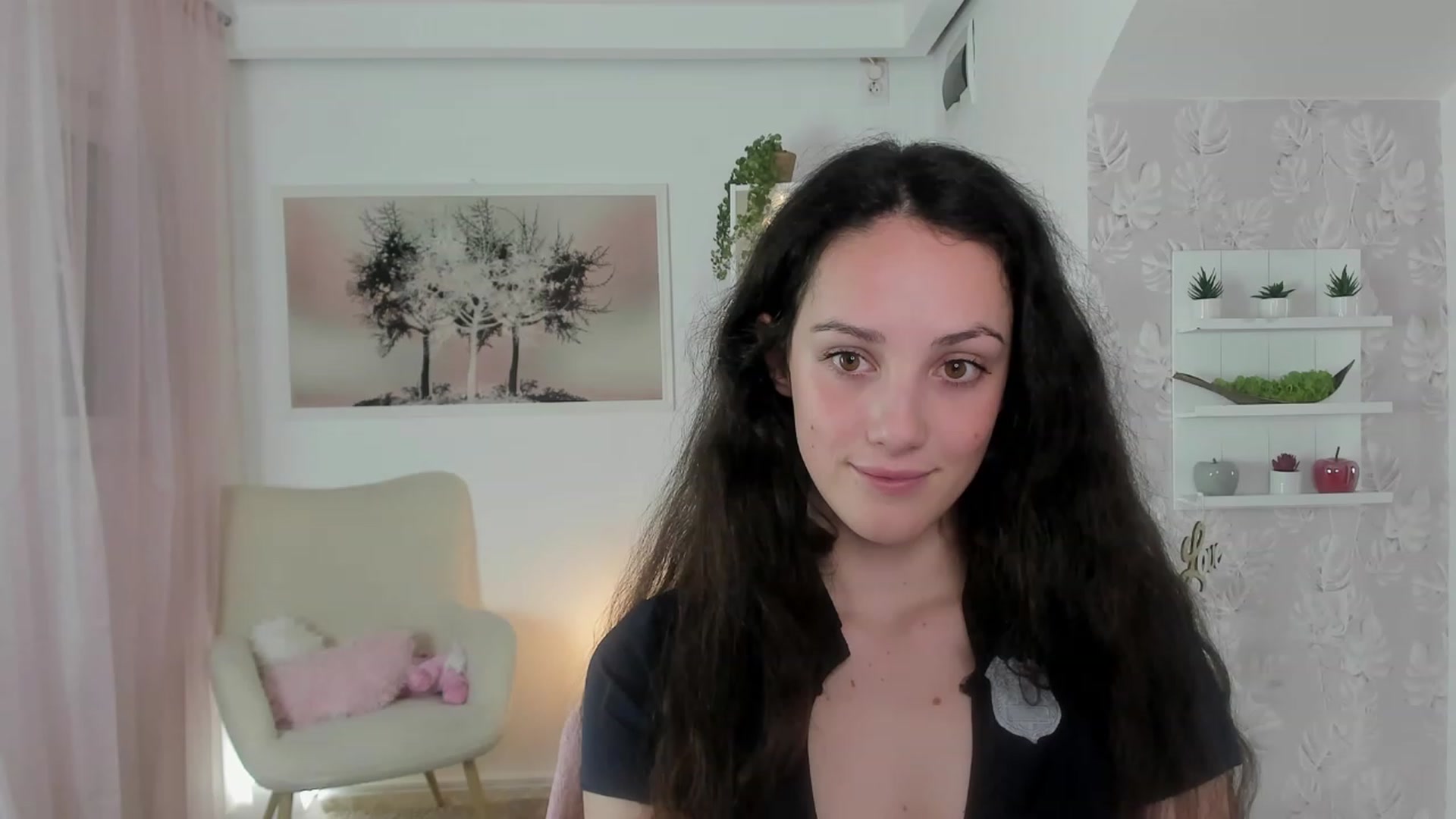Gallery image thumbnail from Sophie_Rain18's myfreecams stream on, 05/23/2023, 18:07 image 10 of 20