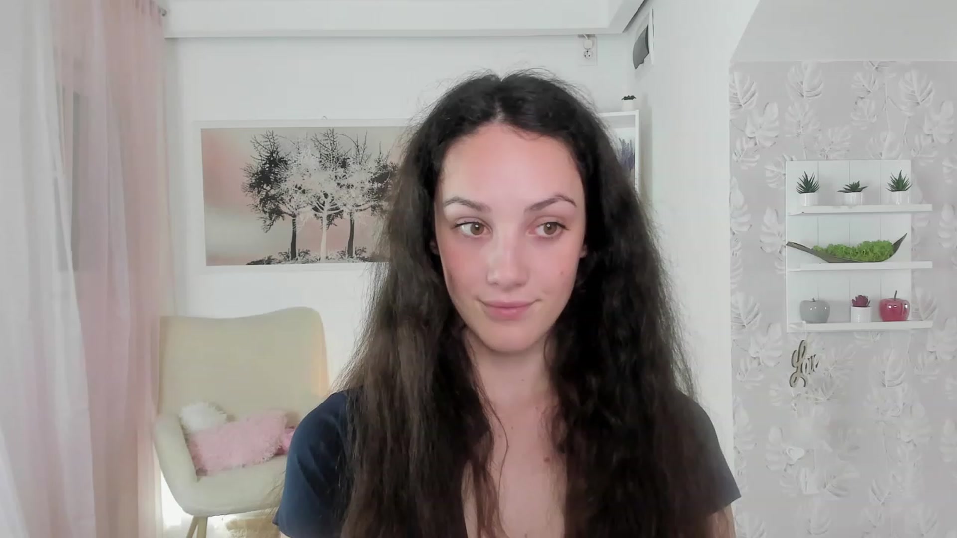 Gallery image thumbnail from Sophie_Rain18's myfreecams stream on, 05/23/2023, 18:07 image 4 of 20