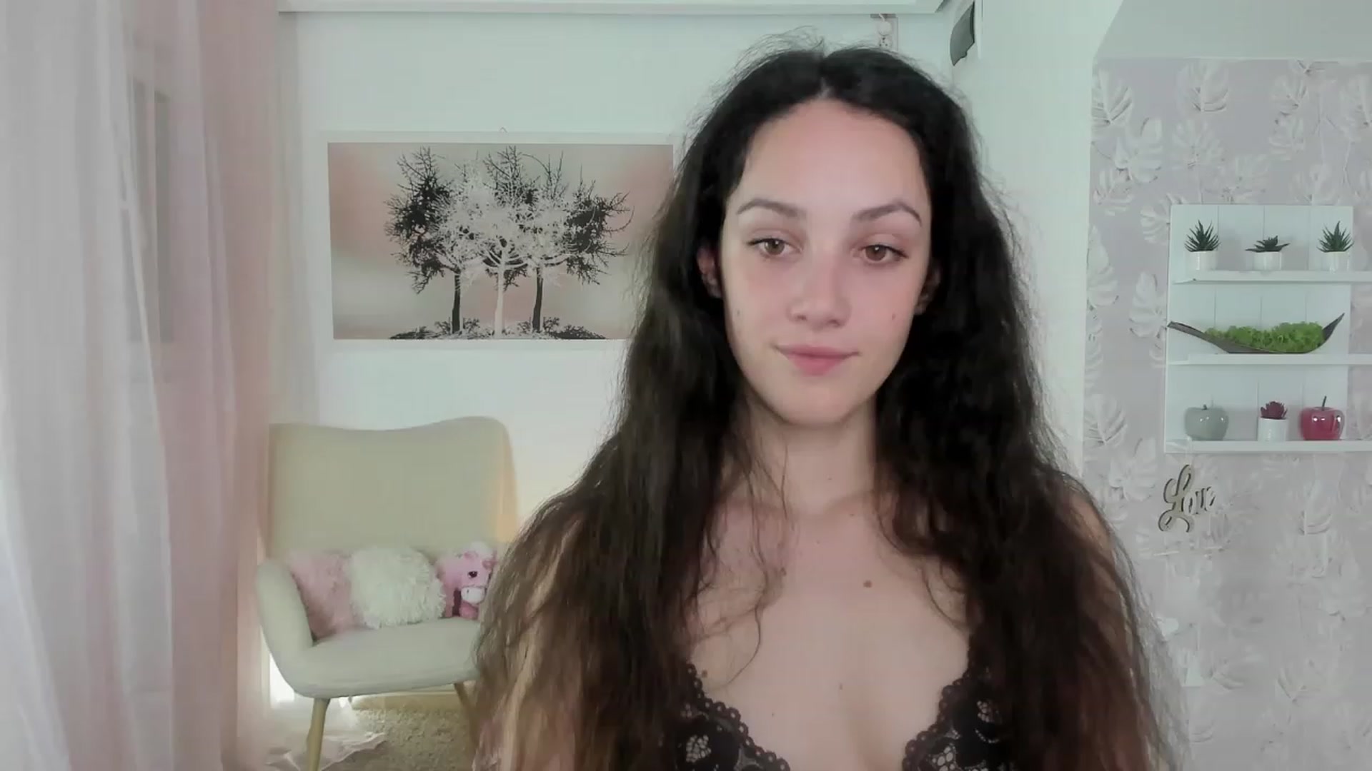 Gallery image thumbnail from Sophie_Rain18's myfreecams stream on, 05/24/2023, 11:59 image 4 of 20