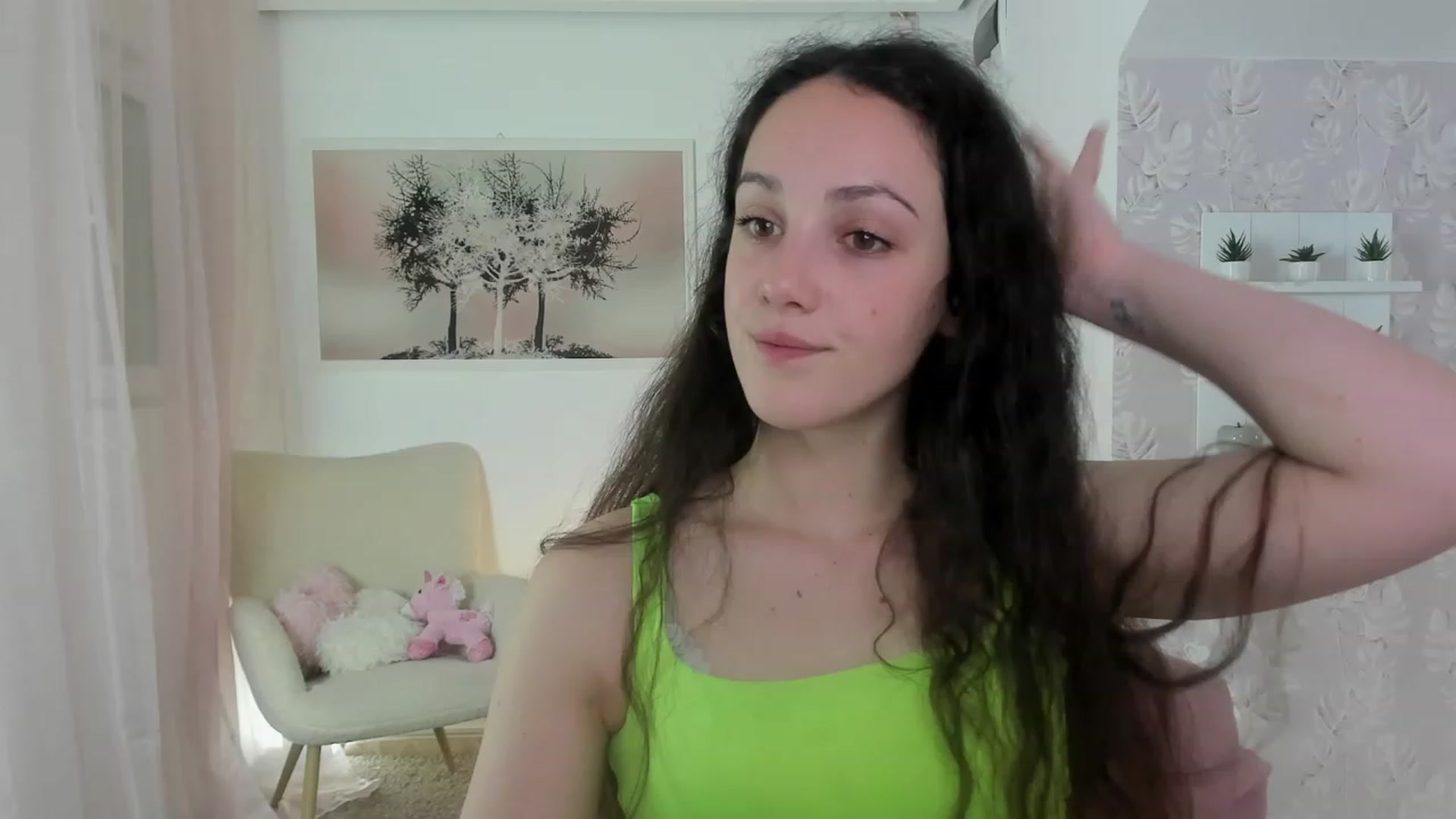 Gallery image thumbnail from Sophie_Rain18's myfreecams stream on, 05/25/2023, 11:18 image 6 of 20