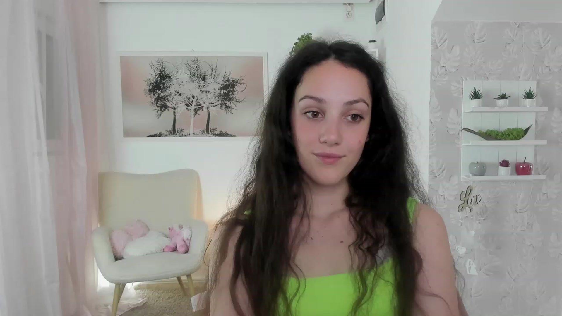 Gallery image thumbnail from Sophie_Rain18's myfreecams stream on, 05/25/2023, 14:46 image 12 of 20