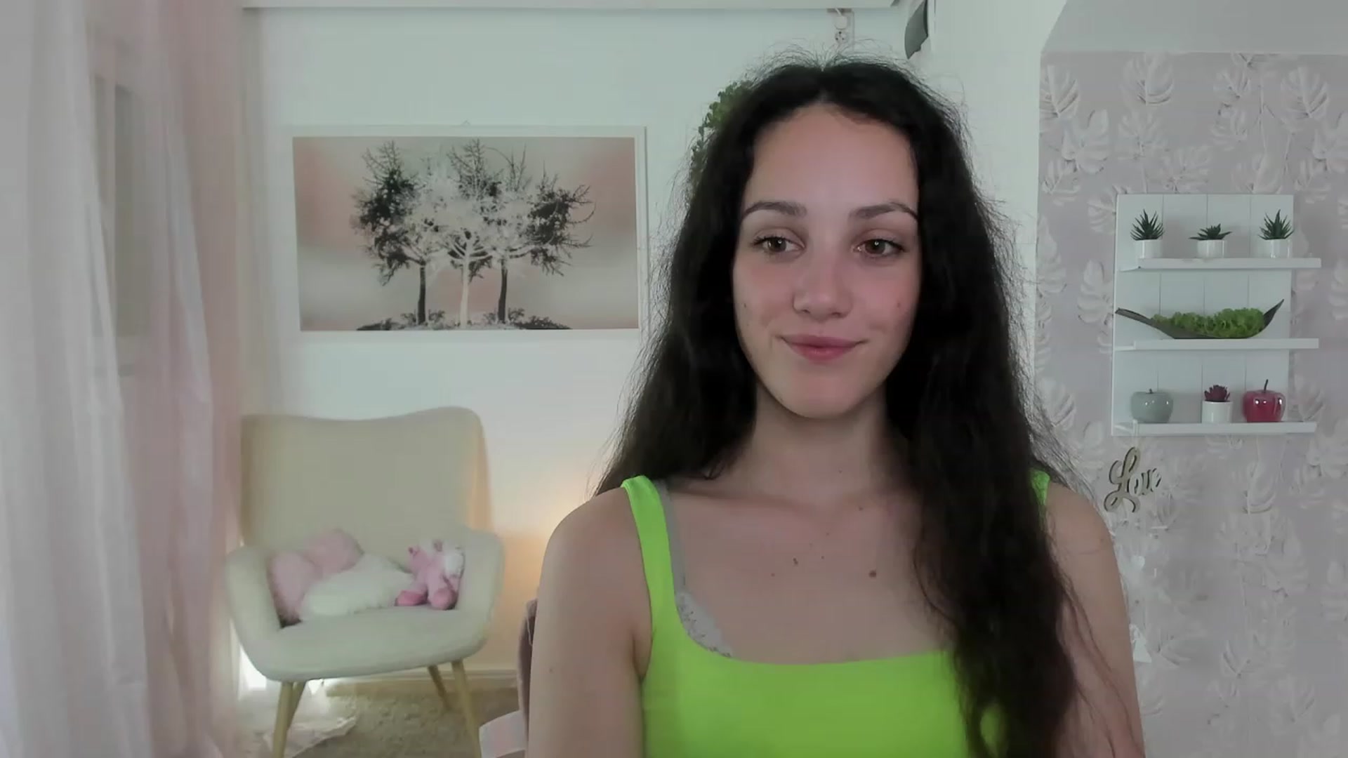 Gallery image thumbnail from Sophie_Rain18's myfreecams stream on, 05/25/2023, 14:46 image 1 of 20