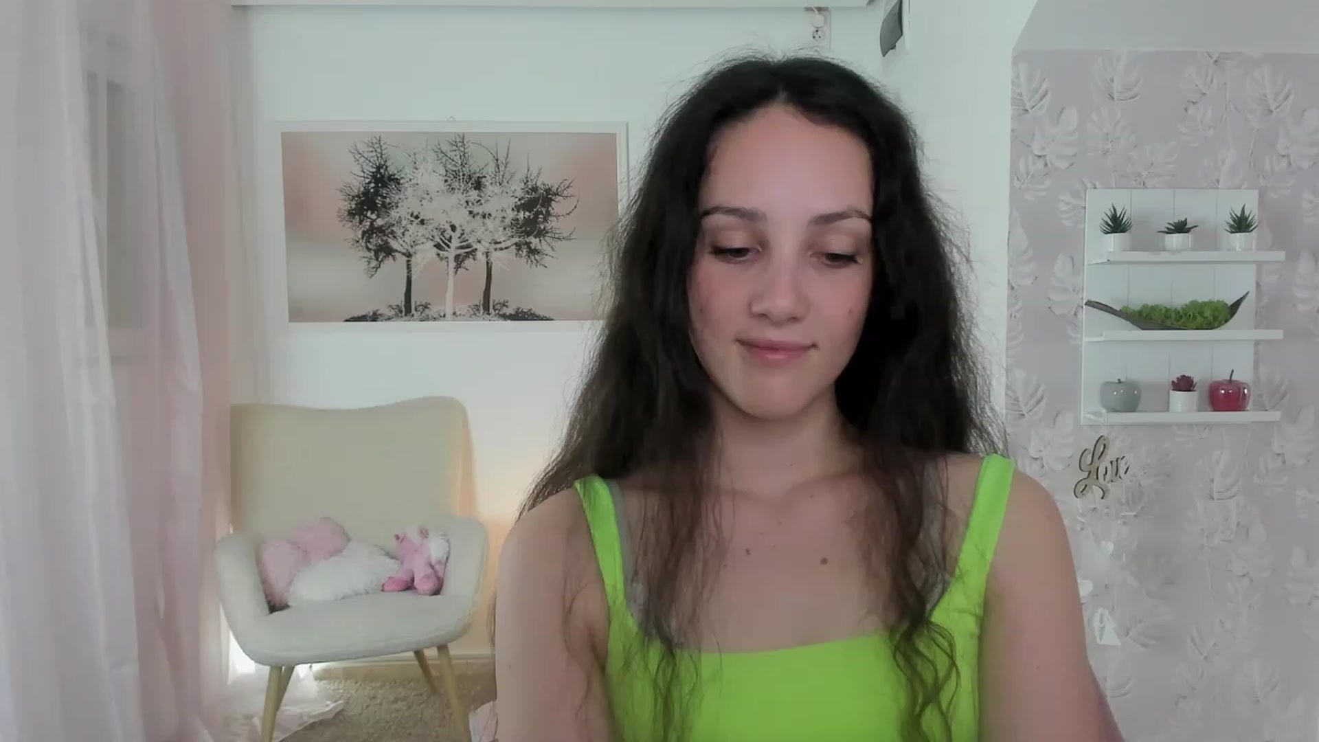 Gallery image thumbnail from Sophie_Rain18's myfreecams stream on, 05/25/2023, 14:46 image 17 of 20