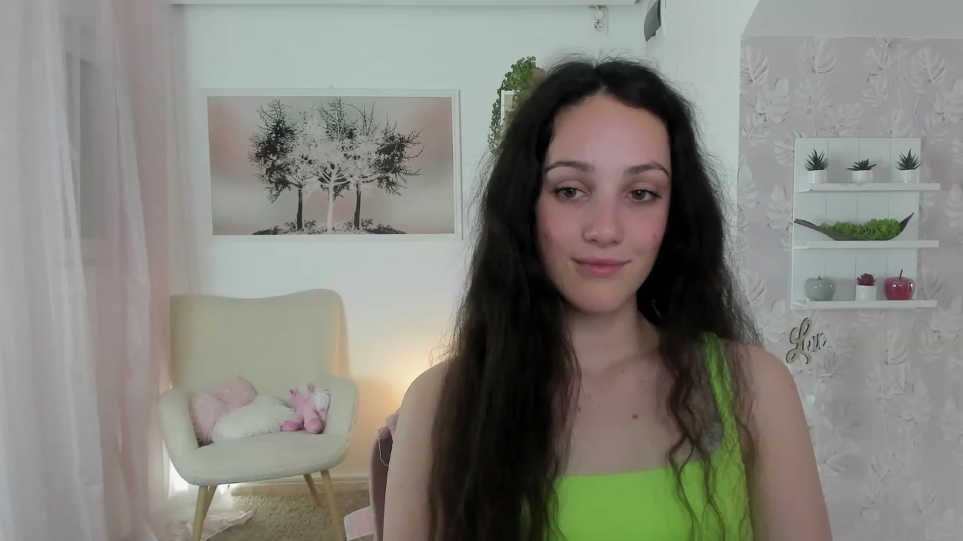 Gallery image thumbnail from Sophie_Rain18's myfreecams stream on, 05/25/2023, 14:46 image 7 of 20