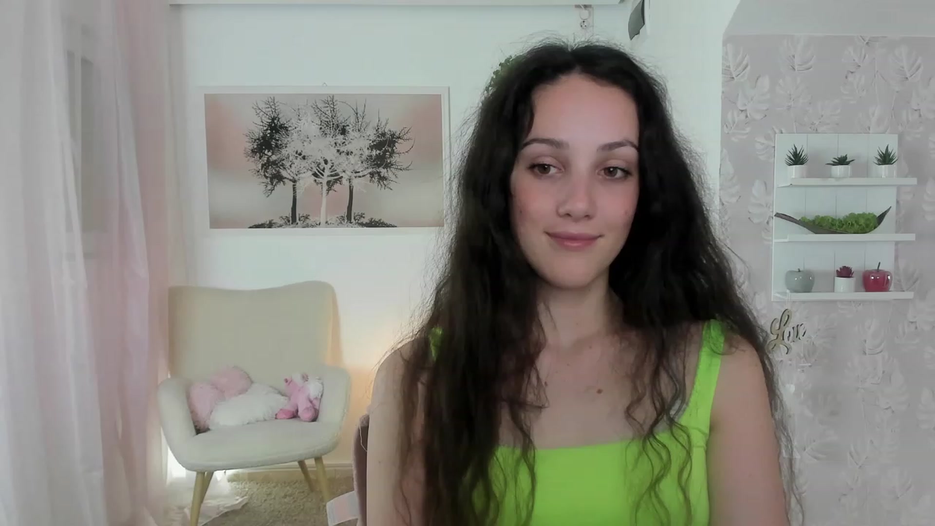 Gallery image thumbnail from Sophie_Rain18's myfreecams stream on, 05/25/2023, 14:46 image 3 of 20