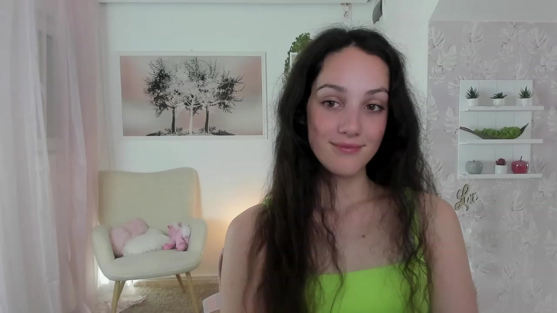 Gallery image thumbnail from Sophie_Rain18's myfreecams stream on, 05/25/2023, 14:46 image 6 of 20