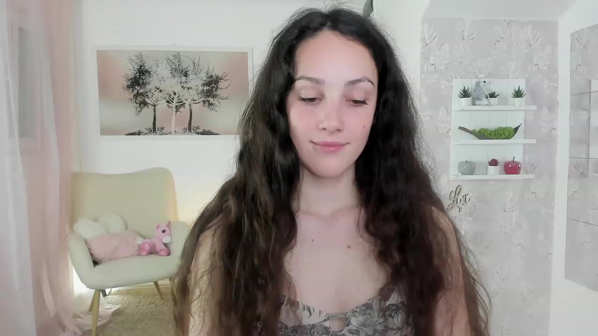 Gallery image thumbnail from Sophie_Rain18's myfreecams stream on, 05/30/2023, 12:06 image 13 of 20