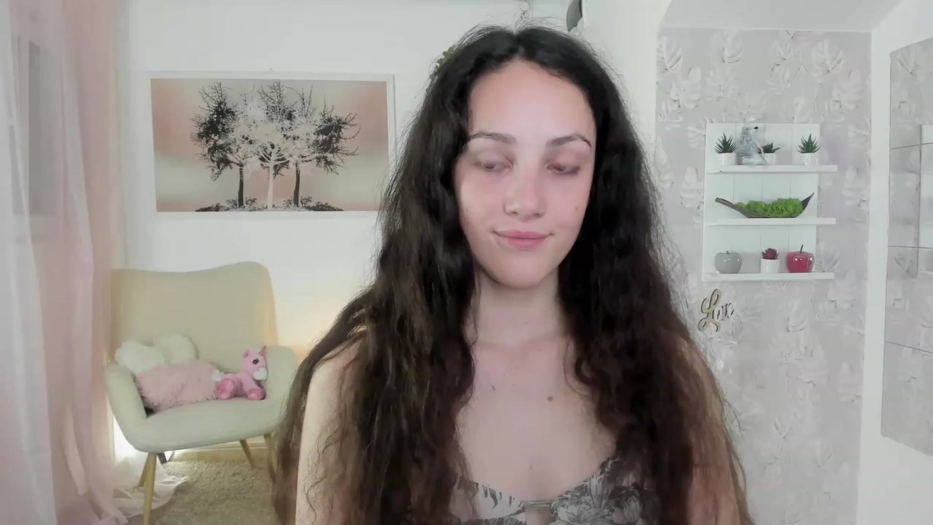 Gallery image thumbnail from Sophie_Rain18's myfreecams stream on, 05/30/2023, 12:06 image 15 of 20
