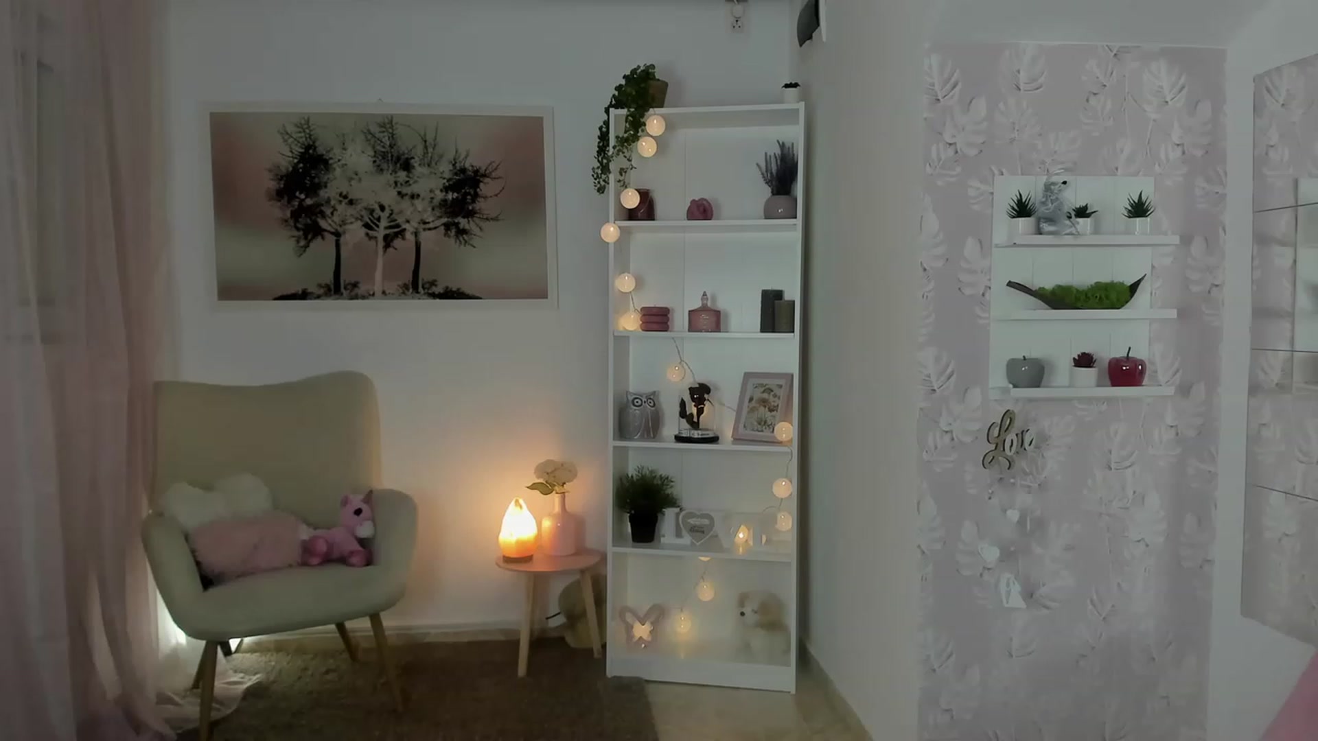 Gallery image thumbnail from Sophie_Rain18's myfreecams stream on, 05/30/2023, 12:59 image 14 of 20