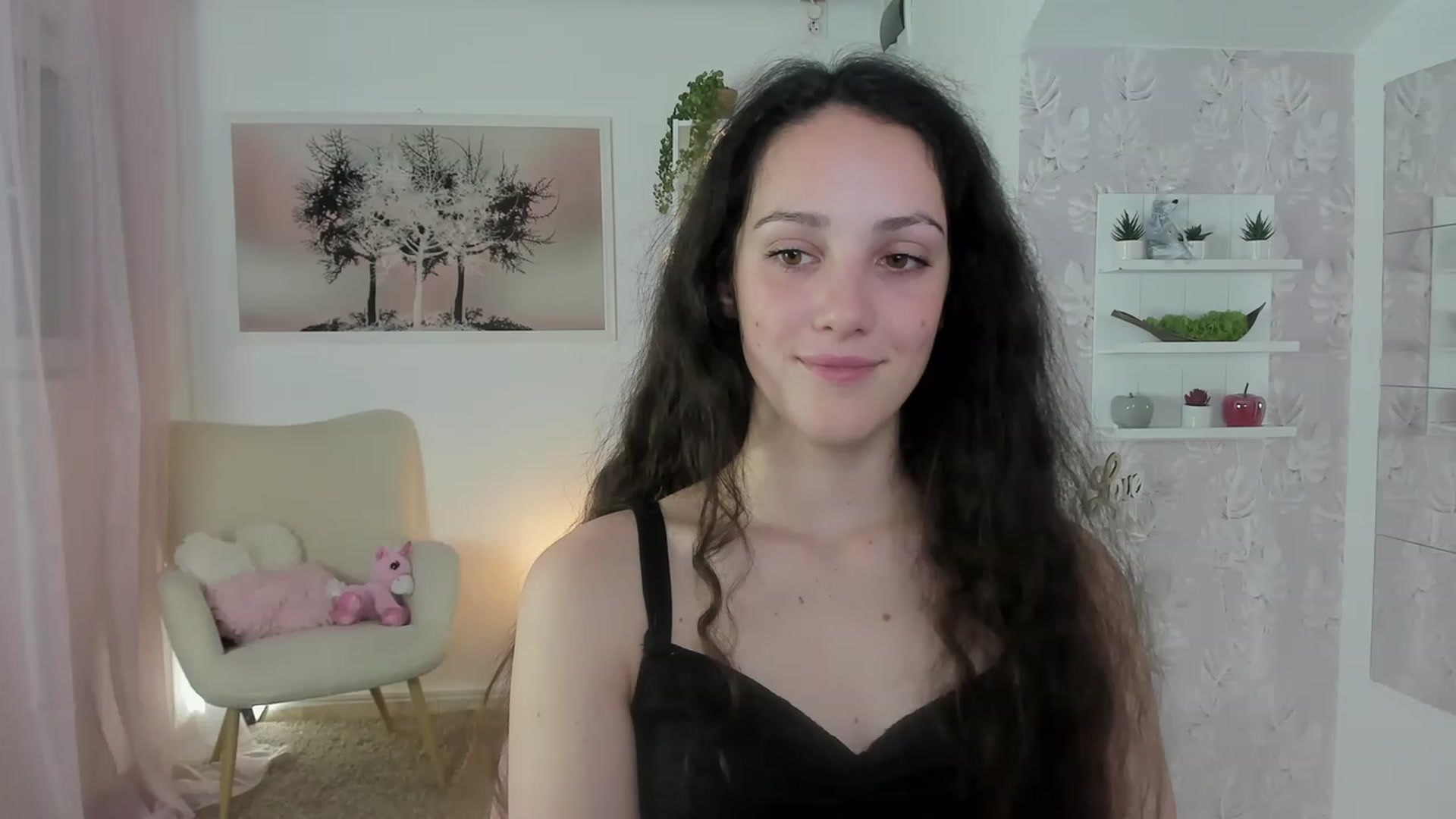 Gallery image thumbnail from Sophie_Rain18's myfreecams stream on, 05/30/2023, 12:59 image 18 of 20