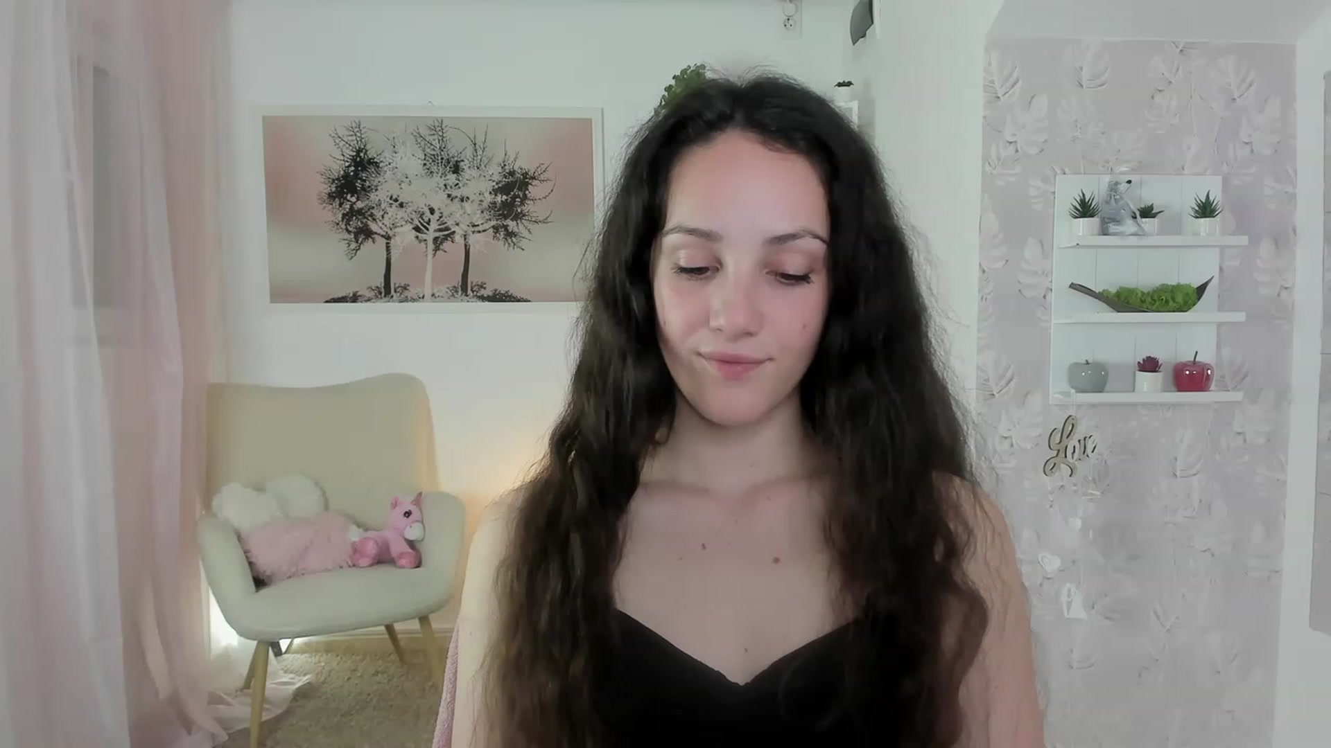 Gallery image thumbnail from Sophie_Rain18's myfreecams stream on, 05/30/2023, 13:53 image 10 of 20